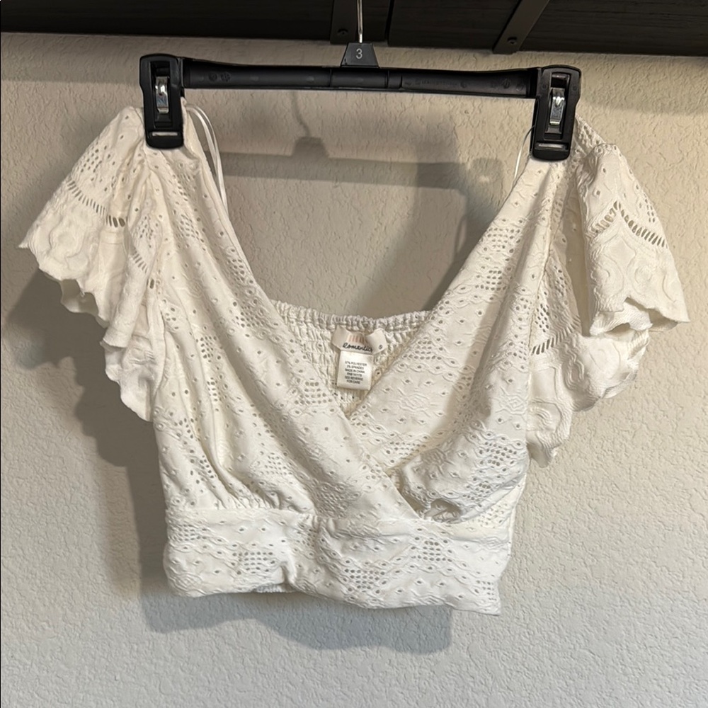 URBAN Romantics Cream Eyelet Blouse